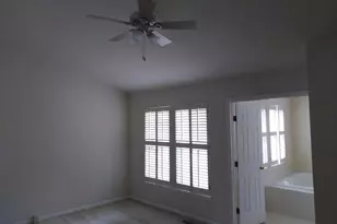 1384 Park Garden Ln, Reston, VA 20194 - Photo 10