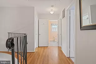 10302 Galpin Ct, Great Falls, VA 22066 - Photo 22