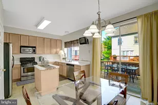 5126 Beauregard St, Alexandria, VA 22312 - Photo 2