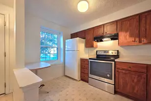 8557 Koluder Ct, Lorton, VA 22079 - Photo 2
