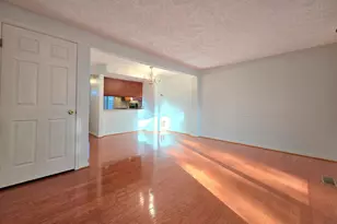 8557 Koluder Ct, Lorton, VA 22079 - Photo 6