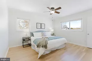 5808 Harvey Pl, Alexandria, VA 22303 - Photo 4