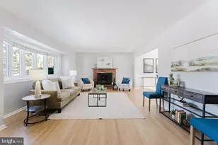 5808 Harvey Pl, Alexandria, VA 22303 - Photo 8