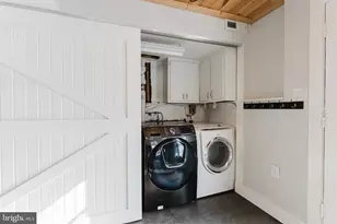 5808 Harvey Pl, Alexandria, VA 22303 - Photo 40