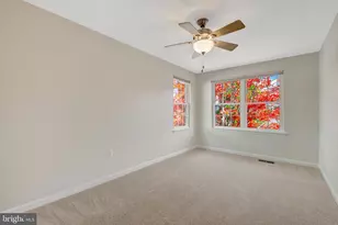 12912 Fair Briar Ln, Fairfax, VA 22033 - Photo 28