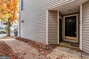 12845 Fair Briar Ln, Fairfax, VA 22033 - Photo 2