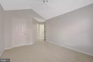 12737 Fair Briar Ln, Fairfax, VA 22033 - Photo 26