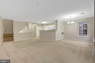 12737 Fair Briar Ln, Fairfax, VA 22033 - Photo 8