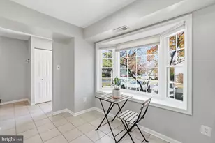 9175 Broken Oak Pl, Burke, VA 22015 - Photo 12