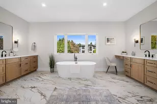 8023 Lewinsville Rd, McLean, VA 22102 - Photo 40