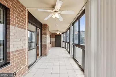 8340 Greensboro Drive #401, McLean, VA 22102 - Photo 6