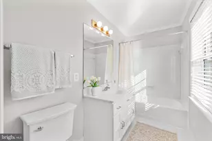 6260 Chaucer Ln, Alexandria, VA 22304 - Photo 30