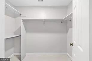 6260 Chaucer Ln, Alexandria, VA 22304 - Photo 36