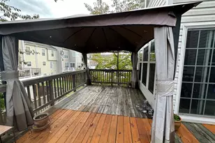 8935 Singleleaf Cir, Lorton, VA 22079 - Photo 6