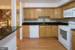 1120 Stevenson Ct, Herndon, VA 20170 - Photo 12