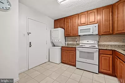 1800 Old Meadow Road #1412, McLean, VA 22102 - Photo 12