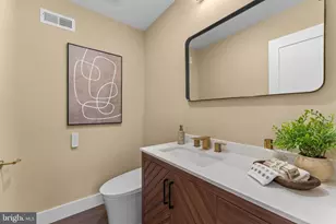 10333 Hickory Forest Dr, Oakton, VA 22124 - Photo 14