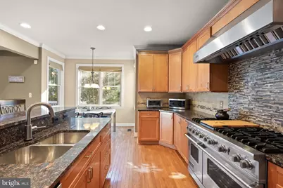 2839 Monroe Street, Falls Church, VA 22042 - Photo 6