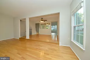 4445 Holly Ave, Fairfax, VA 22030 - Photo 8