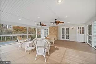 915 Welham Green Rd, Great Falls, VA 22066 - Photo 20