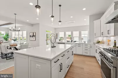 102 Moore Avenue SW, Vienna, VA 22180 - Photo 30