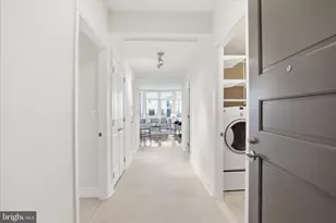 8220 Crestwood Heights Dr, McLean, VA 22102 - Photo 8