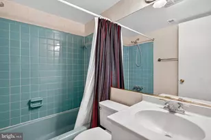 7416 Hallcrest, McLean, VA 22102 - Photo 16