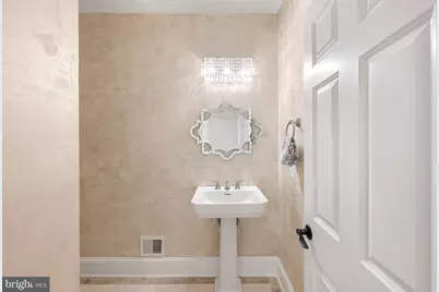 8031 Georgetown Pike, McLean, VA 22102 - Photo 20