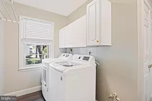 1633 Lozano Dr, Vienna, VA 22182 - Photo 38