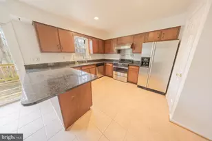 2201 Nobehar Dr, Vienna, VA 22181 - Photo 10