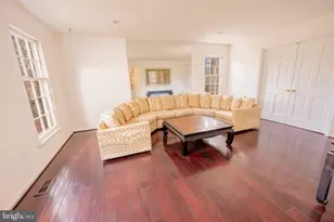 2201 Nobehar Dr, Vienna, VA 22181 - Photo 6