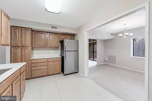 1666 Parkcrest Cir, Reston, VA 20190 - Photo 26