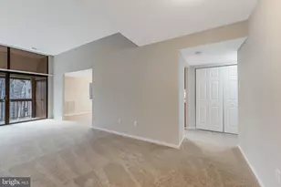 1666 Parkcrest Cir, Reston, VA 20190 - Photo 6