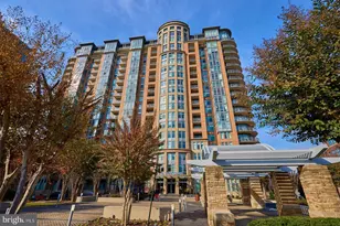 8220 Crestwood Heights Dr, McLean, VA 22102 - Photo 1