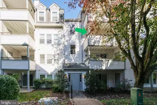 7711 Lafayette Forest Dr, Annandale, VA 22003 - Photo 2