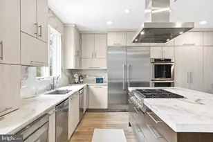 6035 Crimson Ct, McLean, VA 22101 - Photo 20