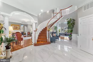 627 Walker Rd, Great Falls, VA 22066 - Photo 6