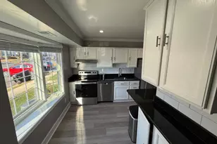 6433 Fenestra Ct, Burke, VA 22015 - Photo 4