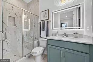 613 Blackstone Terrace NW, Vienna, VA 22180 - Photo 12