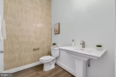 613 Blackstone Terrace NW, Vienna, VA 22180 - Photo 14