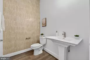 613 Blackstone Terrace NW, Vienna, VA 22180 - Photo 14