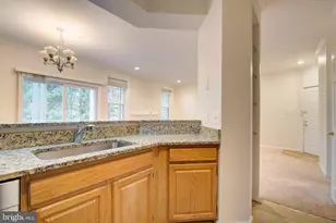 6964 Ellingham Cir, Alexandria, VA 22315 - Photo 12