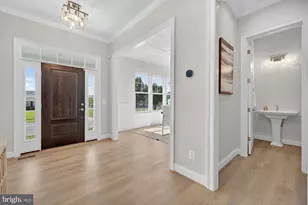 8902 Higdon Dr, Vienna, VA 22182 - Photo 14