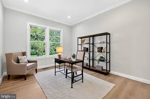 8902 Higdon Dr, Vienna, VA 22182 - Photo 26