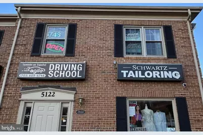 5122 Leesburg Pike #1, Alexandria, VA 22302 - Photo 2