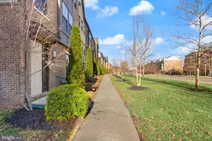 13650 Air and Space Museum Pkwy, Herndon, VA 20171 - Photo 4