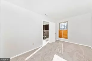 3316 Woodburn Village Dr, Annandale, VA 22003 - Photo 26