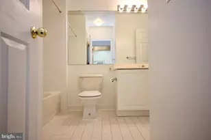 7000 Falls Reach Dr, Falls Church, VA 22043 - Photo 16