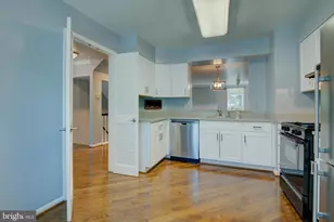 7235 Worsley Way, Alexandria, VA 22315 - Photo 4