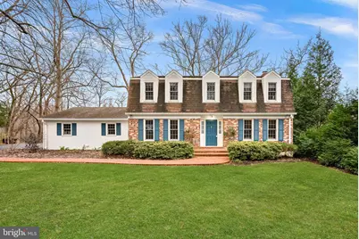 10207 Oxfordshire Road, Great Falls, VA 22066 - Photo 1